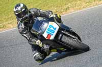 enduro-digital-images;event-digital-images;eventdigitalimages;mallory-park;mallory-park-photographs;mallory-park-trackday;mallory-park-trackday-photographs;no-limits-trackdays;peter-wileman-photography;racing-digital-images;trackday-digital-images;trackday-photos